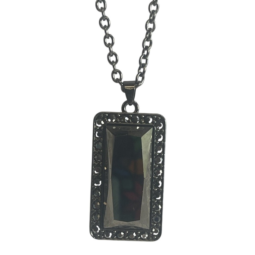 Black Rectangle Pendant Necklace with Rhinestone‎ Accent Fashion Jewelry